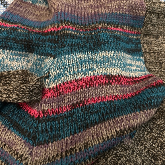 Epic Threads . Women’s sweater short sleeve jacket top. Hood and belt. Preloved - Picture 4 of 5